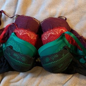 HOLD Victoria Secret Bras